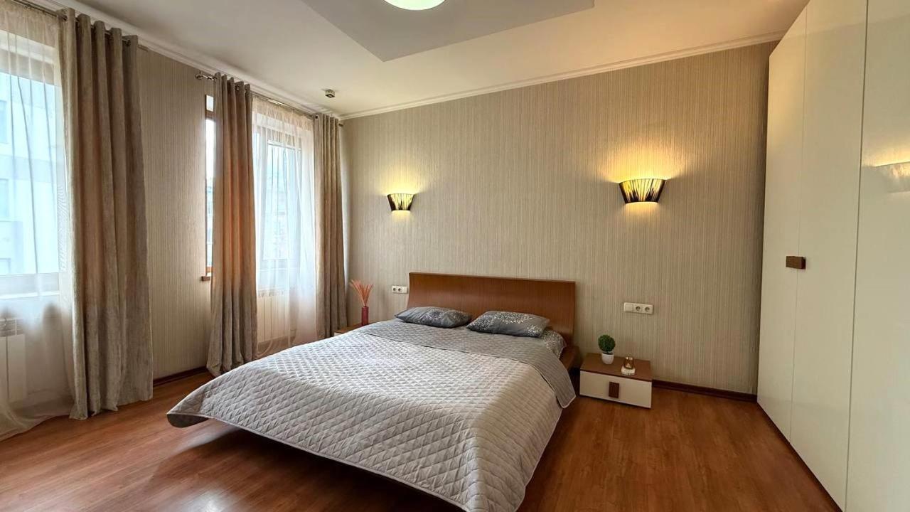 Mironositskaya 75 Lejlighed Kharkiv Eksteriør billede
