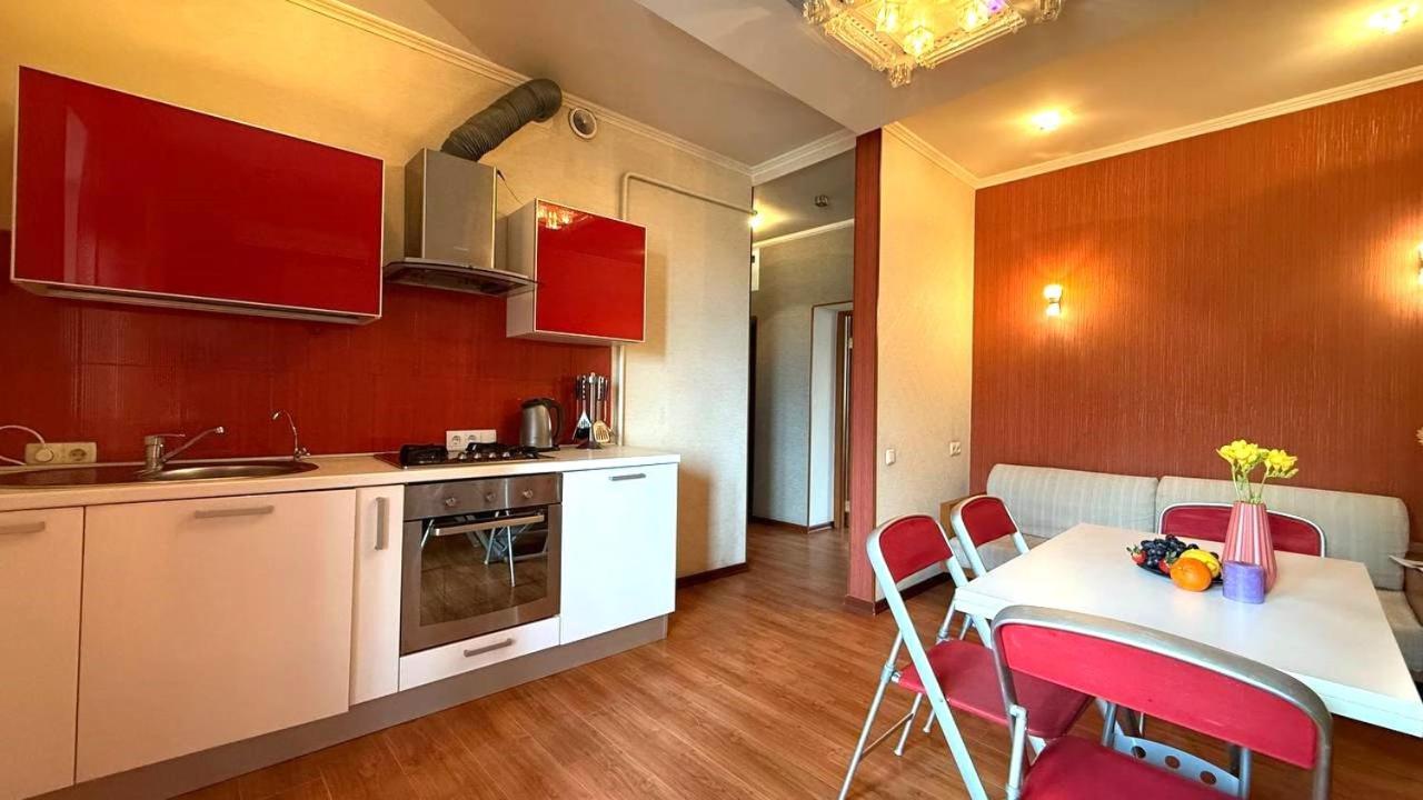 Mironositskaya 75 Lejlighed Kharkiv Eksteriør billede